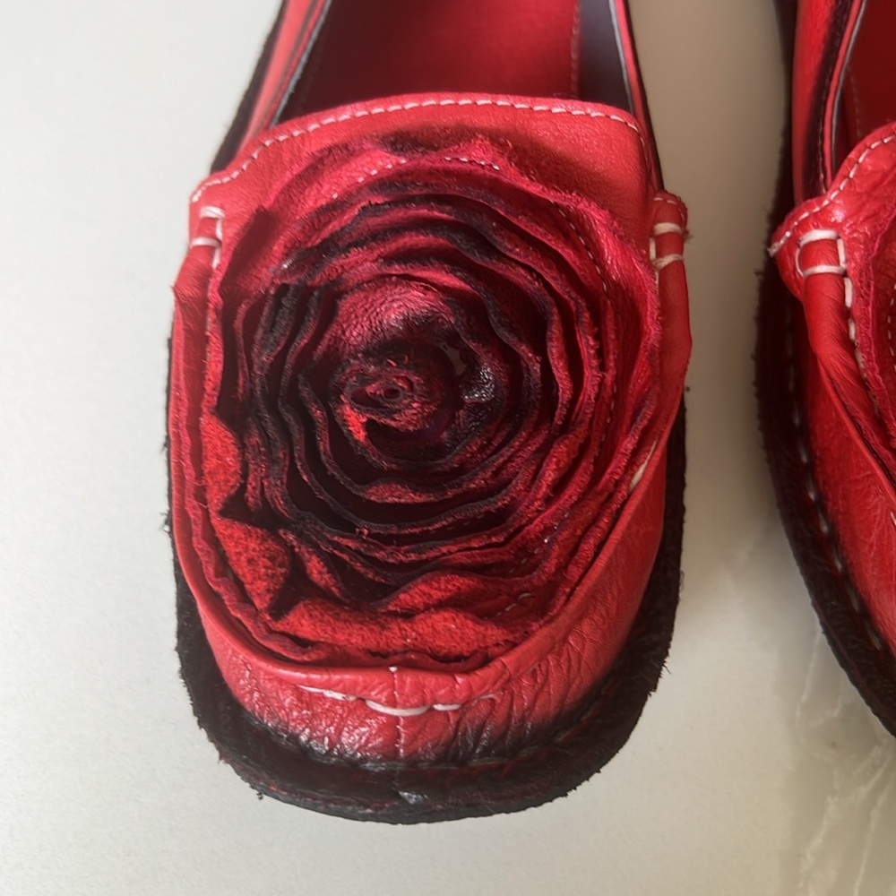 L’Artiste Dezi Red and Black Leather Floral Loafers Flats Womens EU 41 9.5 - 10 - Picture 8 of 16